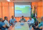 Prefeito de Marechal Rondon assina contrato para o asfalto de Linha Bandeirantes até a usina da Cercar