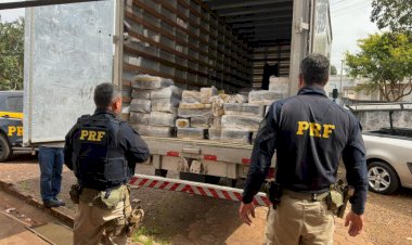 PRF apreende quase uma tonelada de maconha em Cascavel