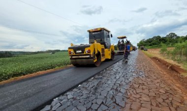 Pavimentação asfáltica é iniciada na Linha Concórdia em Marechal Cândido Rondon