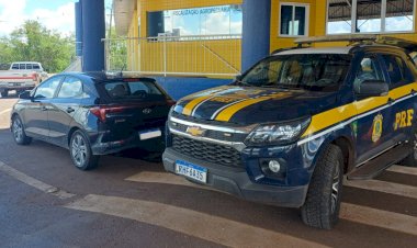 PRF recupera veículo furtado e prende dois homens durante fiscalização na BR-163, em Guaíra