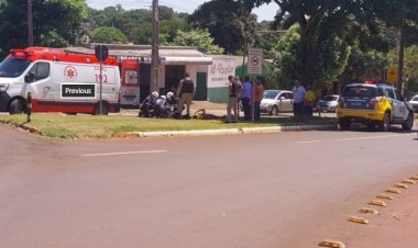 Colisão entre carro e moto deixa dois feridos em Guaíra
