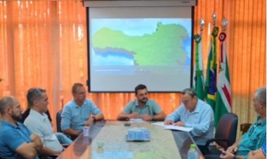 Prefeito de Marechal Rondon assina contrato para o asfalto de Linha Bandeirantes até a usina da Cercar