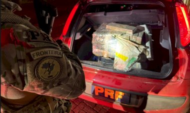 Casal  foi  preso  hoje (18) de manhã pela PRF com mais de 120 quilos de maconha na BR-277 em Cascavel