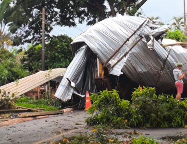 Temporal provoca destruição e deixa centenas sem energia em Maripá; o telhado de uma casa foi arrancado por inteiro