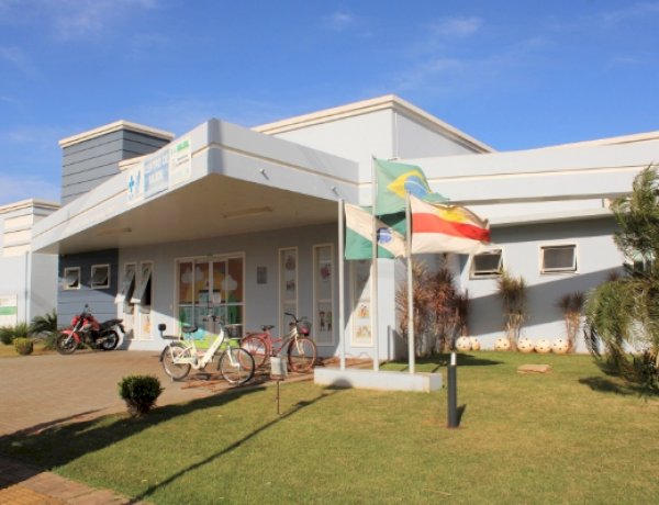 ATENÇÃO; Pescador é baleado durante assalto no lago de Itaipu, em Guaíra, e socorrido em Mercedes