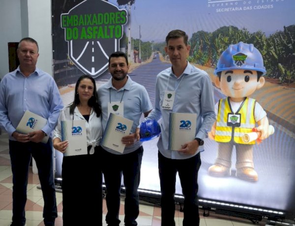 Marechal Cândido Rondon recebe certificado de Embaixador do Asfalto em Curitiba