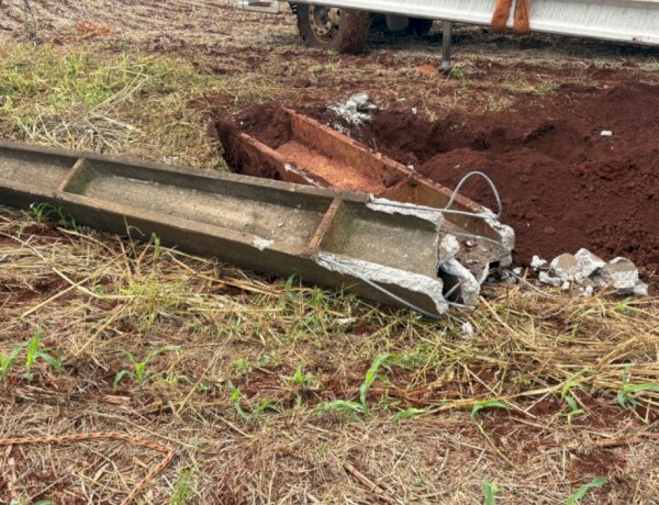 ATENÇÃO: Rondonense  fica ferido após poste de luz  cair sobre o trabalhador  em propriedade rural de Mercedes