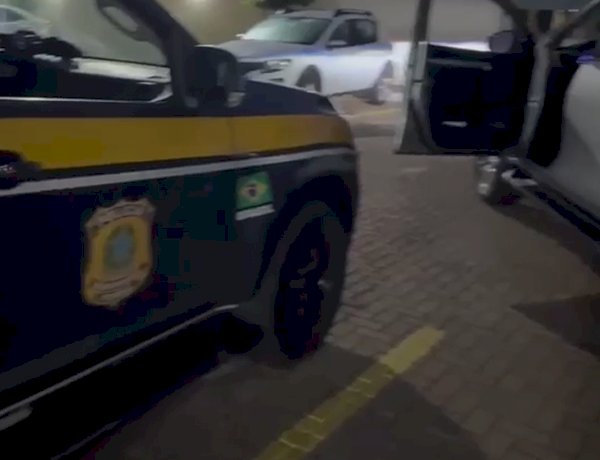 PRF recupera caminhonete furtada em menos de duas horas em Cascavel