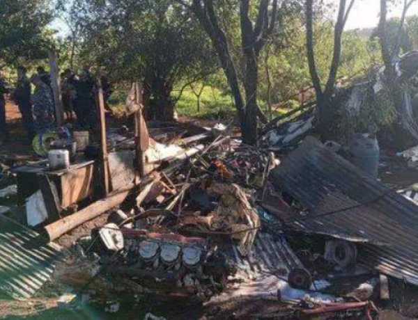 Avião  cheio de dinheiro da empresa Prosegur cai, pega fogo, mata piloto e deixa três feridos na fronteira