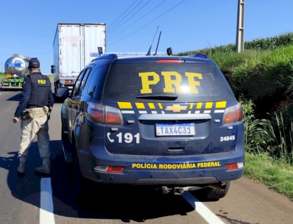 PRF flagra caminhoneiro em ultrapassagem perigosa na BR-163 entre Mercedes e Marechal Rondon