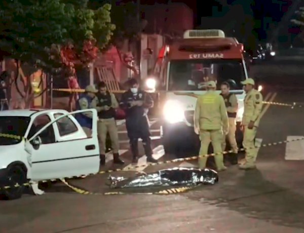 Homem é morto a tiros dentro de carro em Toledo