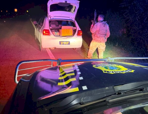 PRF apreende 174 kg de maconha em veículo e prende condutor em Cascavel