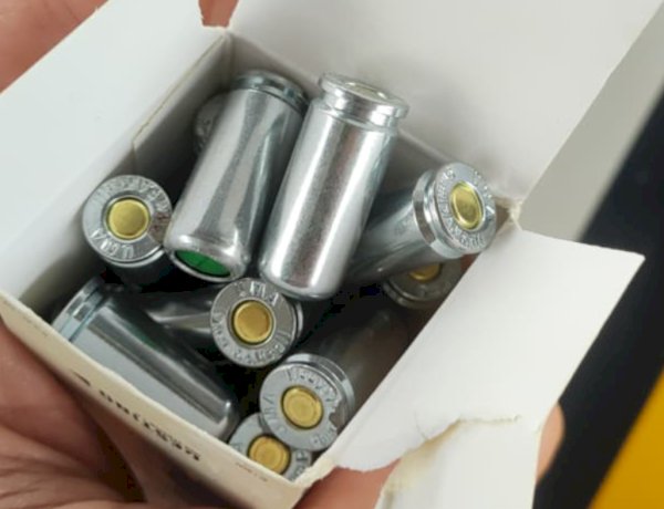 PRF apreende pistola de treinamento e mercadorias durante fiscalização na  região