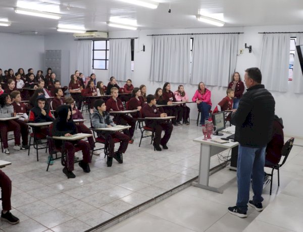 Campanha sobre uso de veículos autopropelidos chega às escolas rondonenses