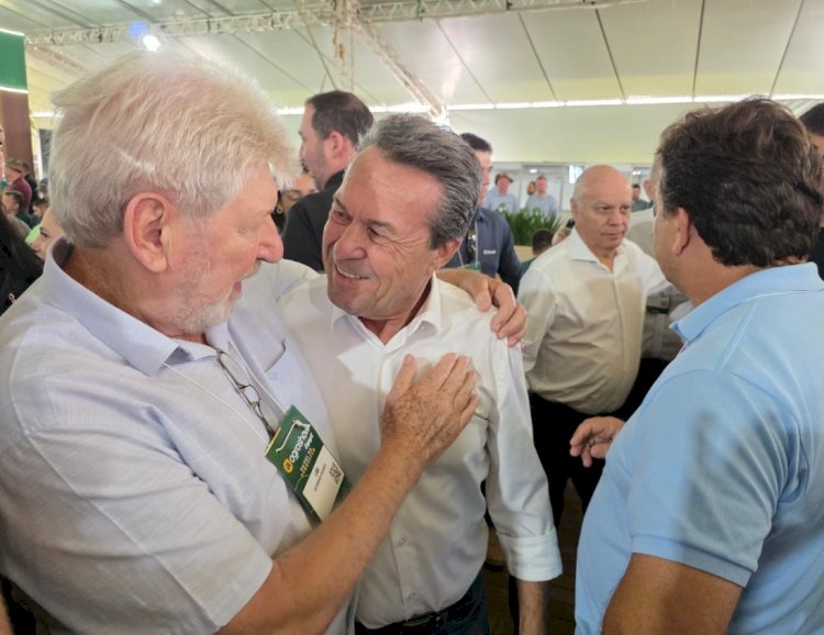 Prefeito Lari Hitz participa da abertura do Agroshow Copagril 2026 em Marechal Cândido Rondon