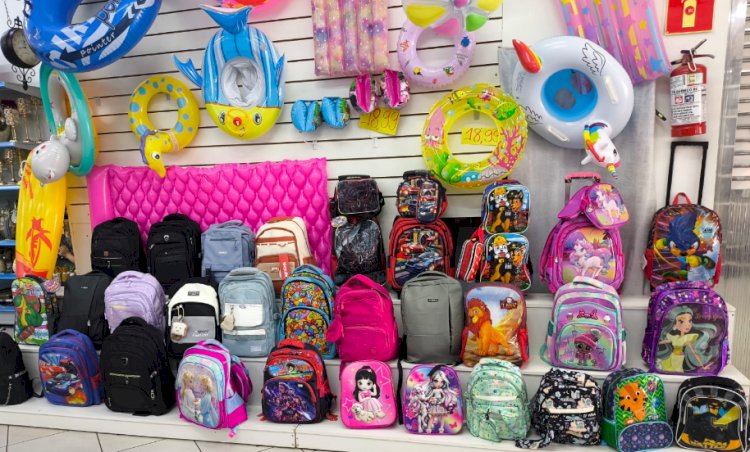Prédio Roxo disponibiliza grande variedade  e economia na compra de material escolar em Marechal Cândido Rondon
