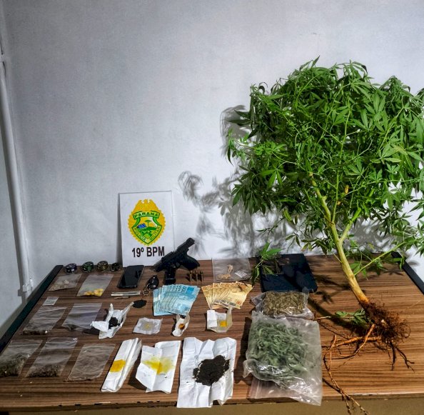 Polícia apreende drogas, arma e munições em ponto de tráfico no bairro Augusto II em Marechal Rondon