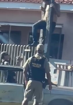 ATUALIZADO: Motorista embriagado provoca acidente, fere pedestre e ameaça policiais em Santa Helena