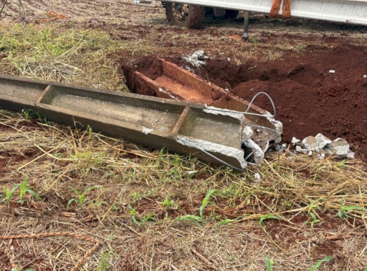 ATENÇÃO: Rondonense  fica ferido após poste de luz  cair sobre o trabalhador  em propriedade rural de Mercedes