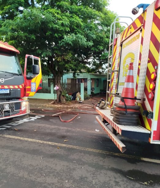 Incêndio em Marechal Rondon mobiliza bombeiros e SAMU