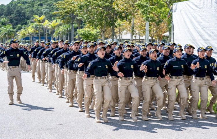 PRF conclui formação de novos policiais rodoviários federais