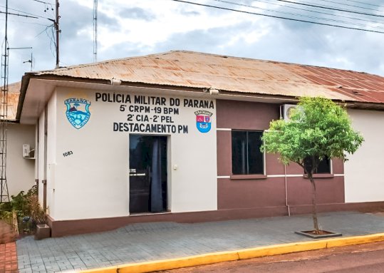 Ligação clandestina de  água é constatado em imóvel abandonado às margens da BR-163