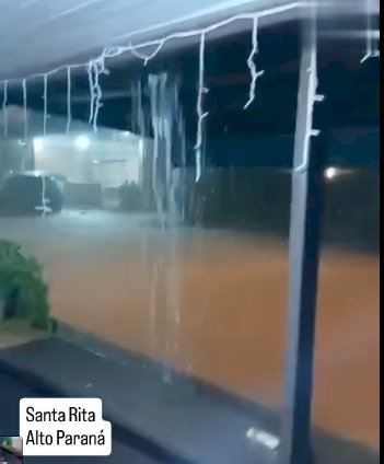 Temporal provoca alagamentos e avança por diversas regiões do Paraguai