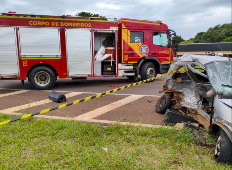 ATUALIZADO: Grave acidente na BR-272 em Iporã deixa uma jovem morta e mulher gravemente ferida