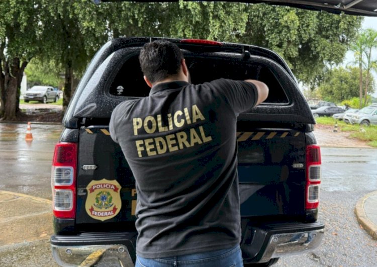 Polícia Federal prende homem com milhares de arquivos de abuso sexual infantil em Toledo