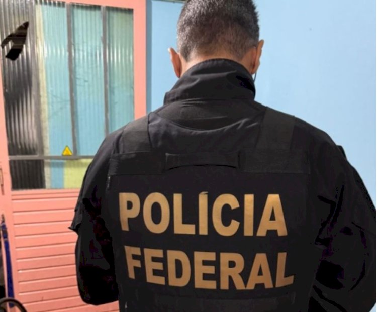 Polícia Federal prende homem com milhares de arquivos de abuso sexual infantil em Toledo