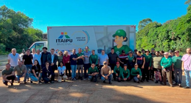 ACAN recebe caminhão para reforçar trabalho da coleta seletiva em Marechal Rondon