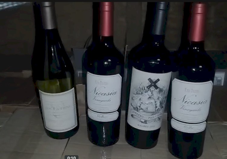 PRF apreende medicamentos irregulares e mais de mil garrafas de vinho argentino em Cascavel