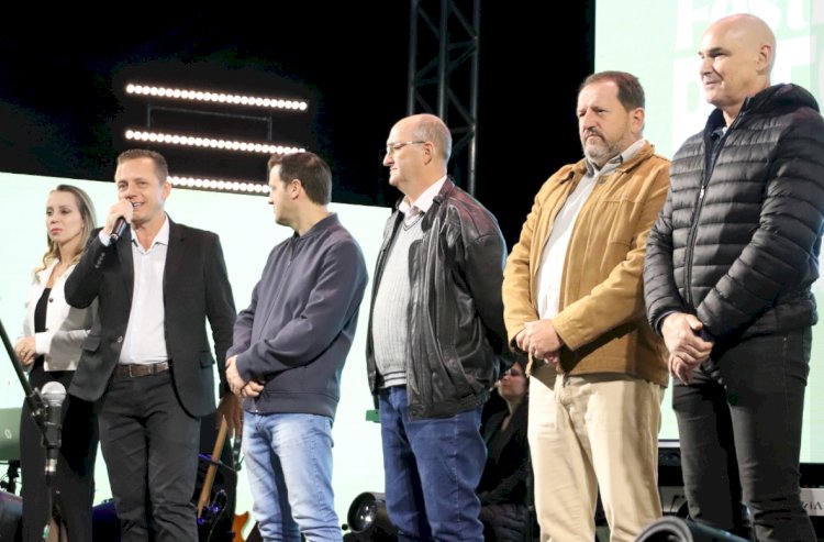 Segunda noite do Festival Brescianini da Canção reúne talentos gospel e sertanejos em Marechal Rondon