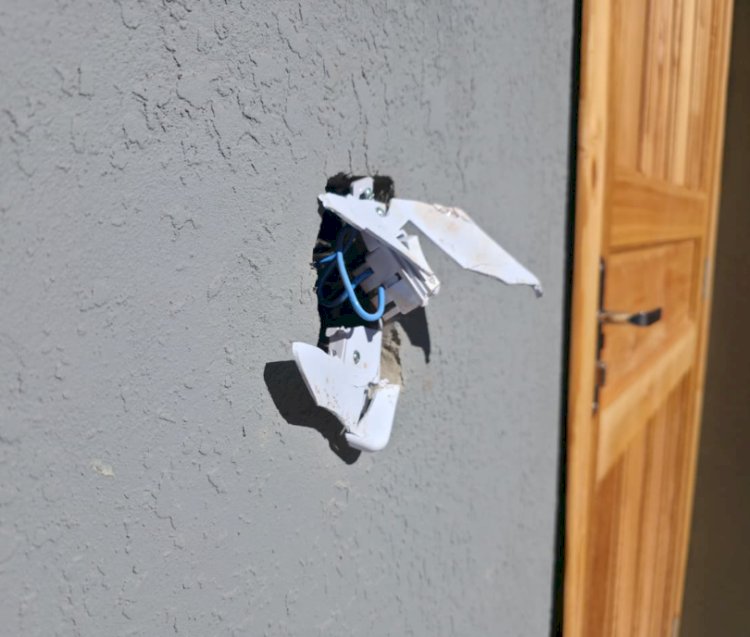Casas do Programa Pró-Moradia são alvo de vandalismo em Nova Santa Rosa