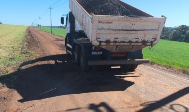 Em Nova Santa Rosa, seguem os trabalhos de melhorias nas estradas do interior