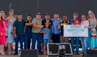 Milhares de pessoas prestigiam a Festa do 33º aniversário  de Mercedes, considerada uma das maiores já realizadas