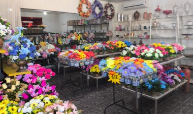Comercial Cometa  recomenda  antecipar a aquisição de flores para o dia dos finados