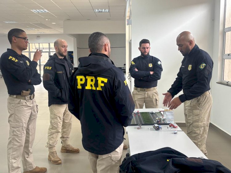 PRF realiza 19º Estágio de Primeira Intervenção em Crises em Cascavel
