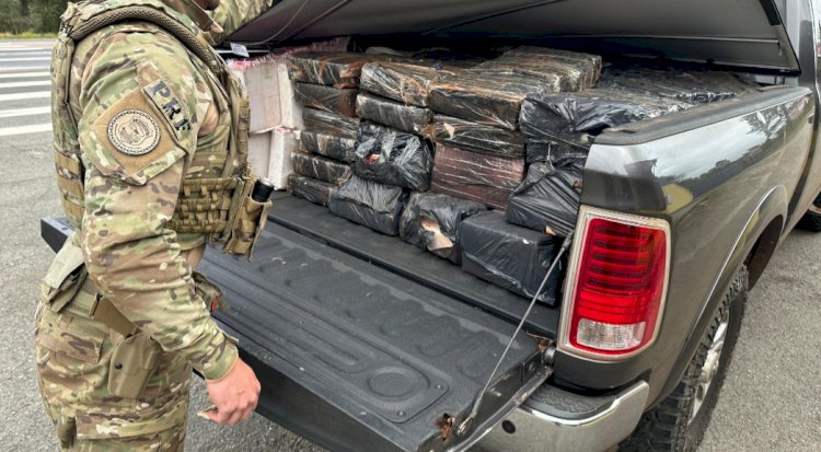 PRF apreende uma tonelada de maconha em caminhonete que seguia para Curitiba