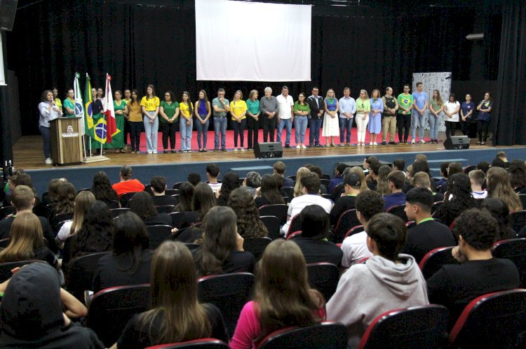 21 pessoas com atuação no tráfico de drogas, comércio ilegal de armas de fogo e lavagem de capitais são presas