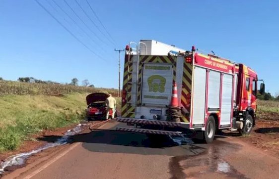 Saveiro pega fogo em rodovia municipal entre Marechal Rondon e Margarida