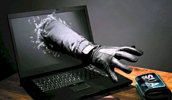 Estelionato e arrombamento são registrados em Mercedes