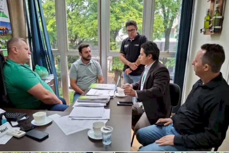 Reunião na prefeitura com representantes da Secretaria de Estado do Turismo trata de investimentos em Marechal Rondon