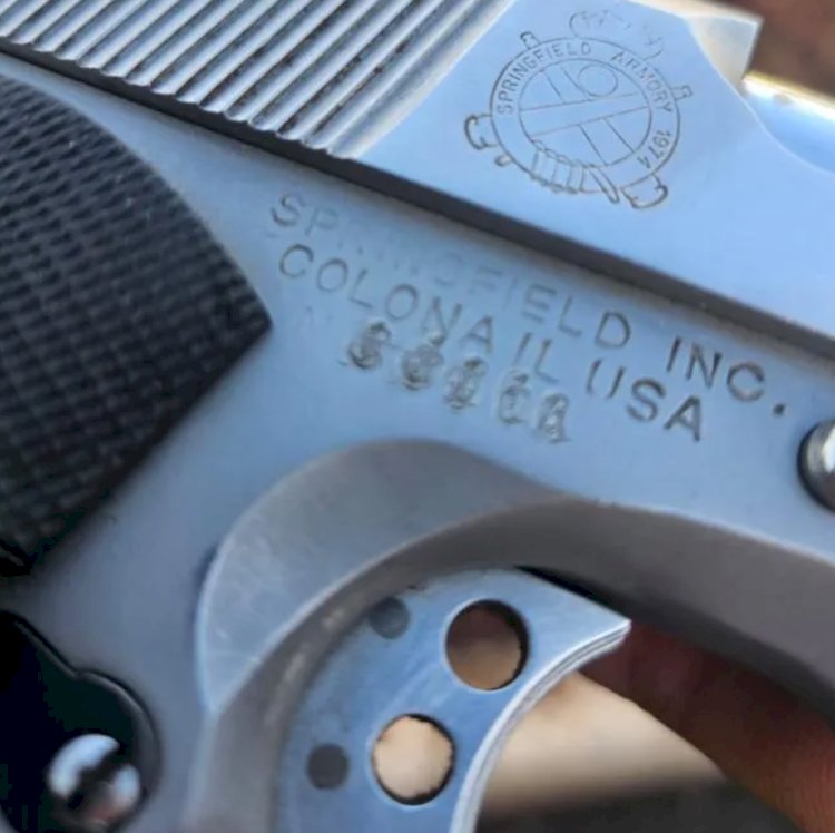 Polícia Civil apreende  fuzil,  brasão da República del Paraguay, pistola calibre .45, munições e  durante  Operação “Contenção”