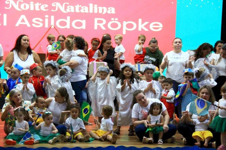 CMEI Asilda Röpke encanta o público com o musical “Natal Brasileiro” no Teatro Municipal