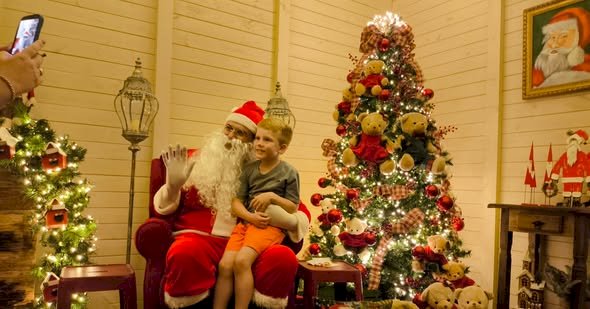 “Natal Luz e Encanto” emociona a comunidade em mais uma noite especial em Marechal Cândido Rondon