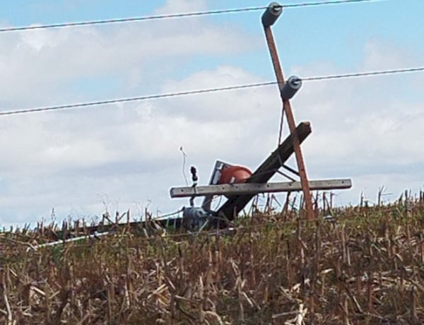 Temporal com ventos severos causa estragos na divisa entre Marechal Cândido Rondon e Nova Santa Rosa